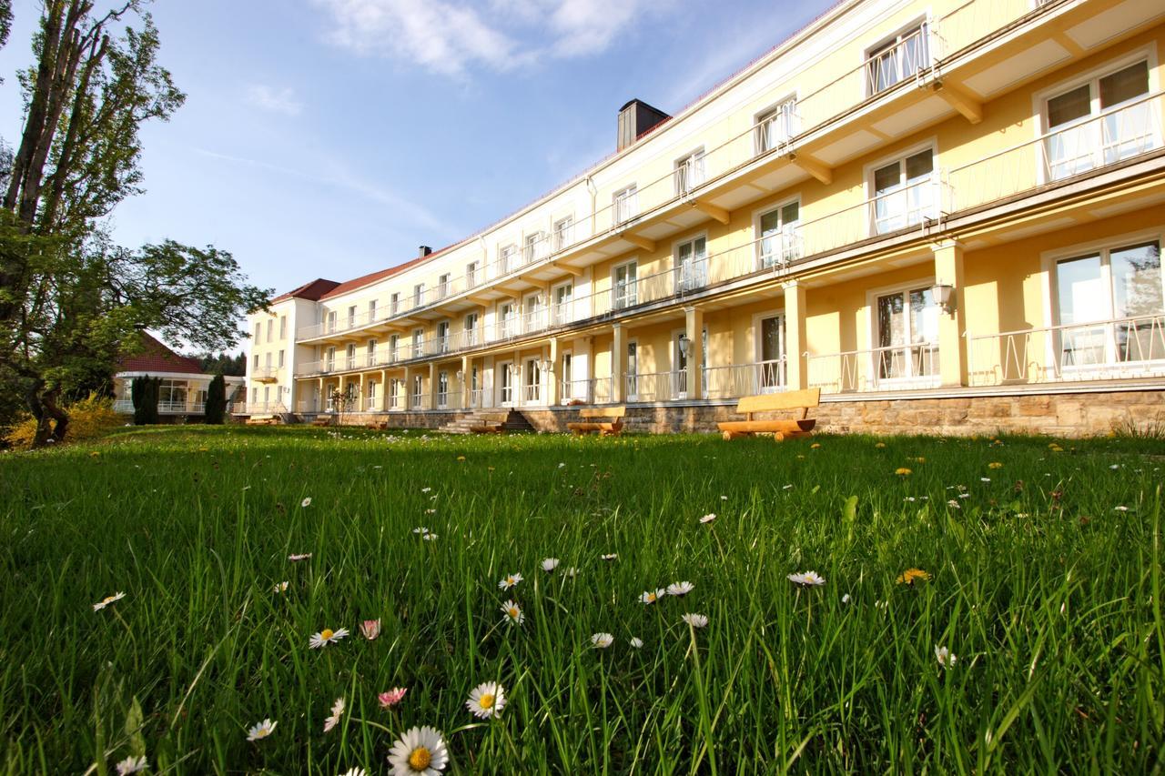 Akzent Hotel Am Burgholz Tabarz Buitenkant foto